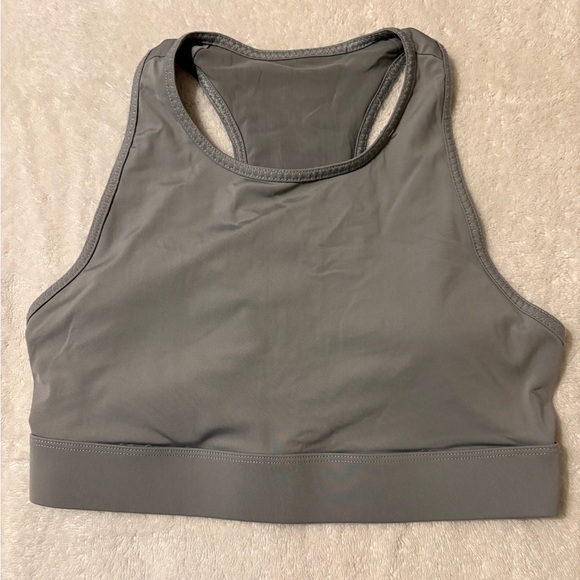 Fabletics Trinity Sports Bra Sz M - Picture 2 of 2